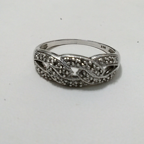 Diamond Ring - Picture 5 of 6